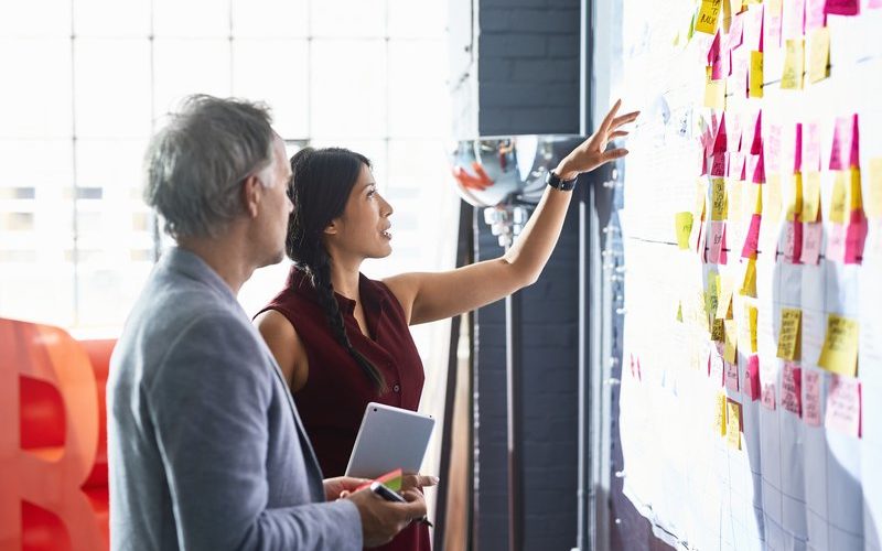 Brand With LinkedIn Marketing Secrets
